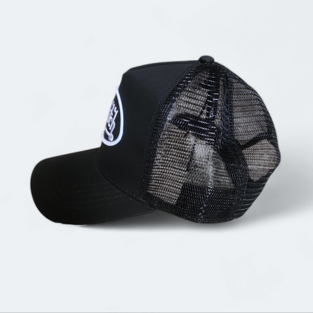 Unisex Von Dutch Black/White Trucker Hat - Picture 2 of 3